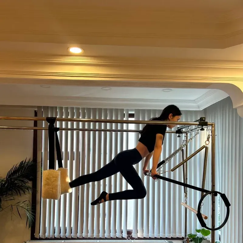 Avcılar pilates stüdyosunda cadillac pilates çalışması